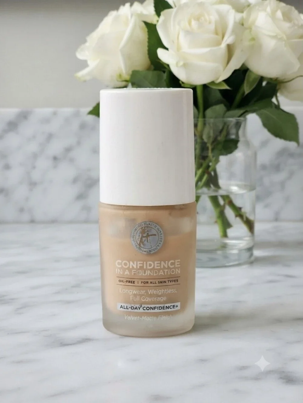 IT Cosmetics Confidence in a Foundation 140 Light Honey | READ DESCRIPTION